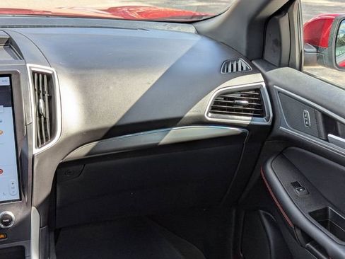 Used 2024 Ford Edge ST-Line image 16