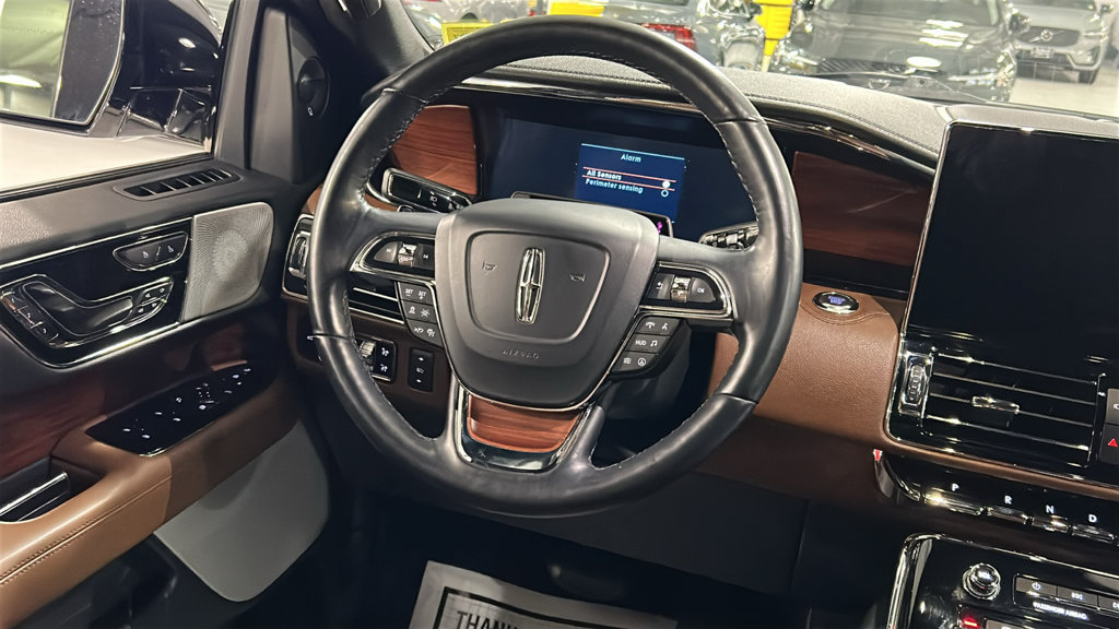 Used 2023 Lincoln Navigator Reserve AWD/4WD image 24