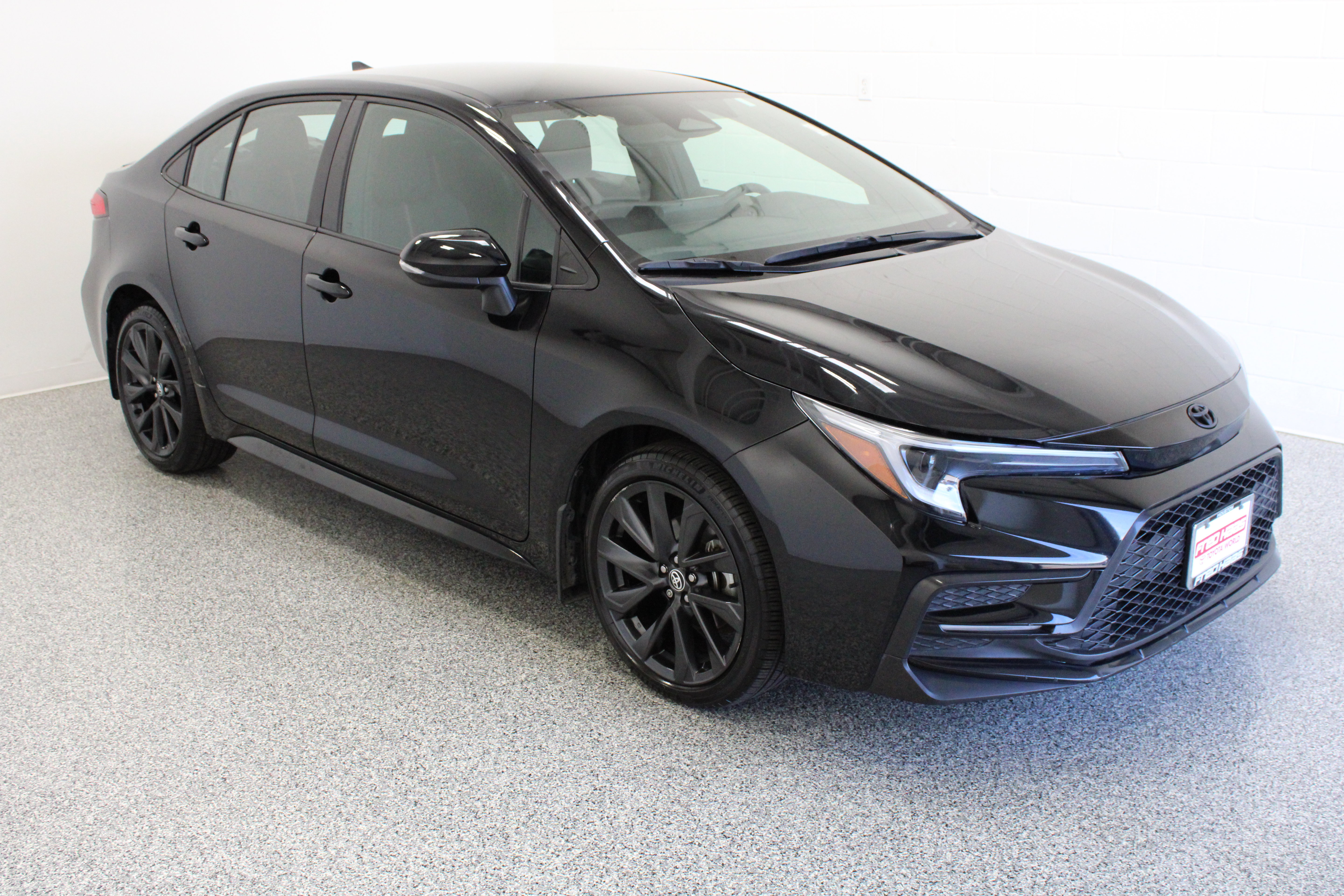 Certified 2024 Toyota Corolla SE FWD image 4