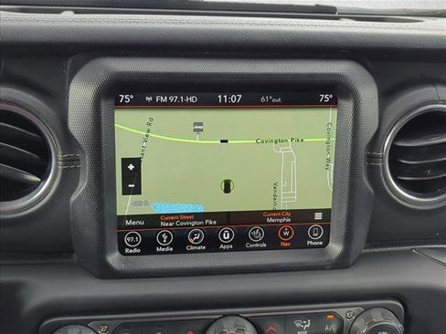 Used 2019 Jeep Wrangler Unlimited Sahara image 11