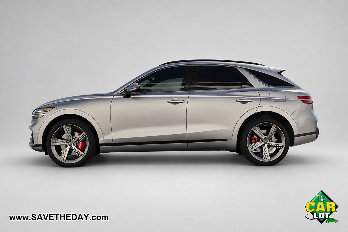 Used 2022 Genesis GV70 3.5T Sport w/ Sport Prestige Package AWD/4WD image 5