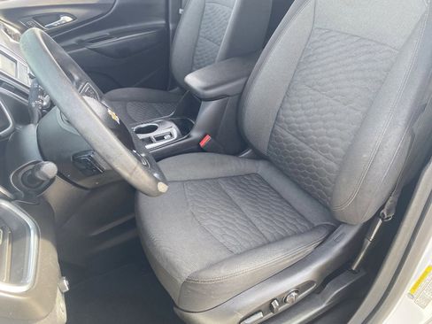 Used 2018 Chevrolet Equinox LT image 21