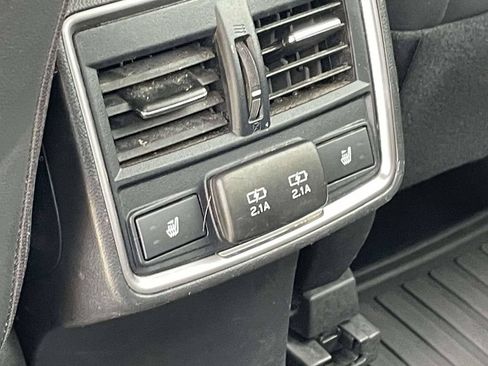 Used 2021 Subaru Forester Touring AWD/4WD image 10