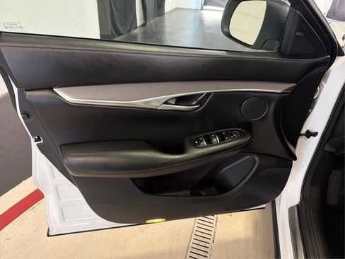 Used 2022 INFINITI QX50 Luxe AWD/4WD image 24