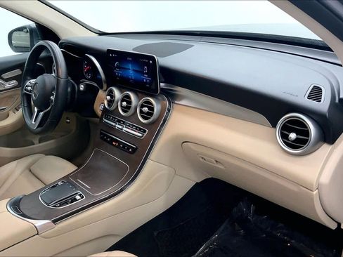 Used 2020 Mercedes-Benz GLC 300 image 10