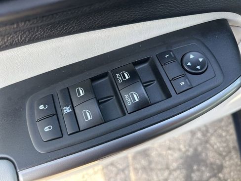 Used 2019 Jeep Cherokee Limited w/ Trailer Tow Group image 13