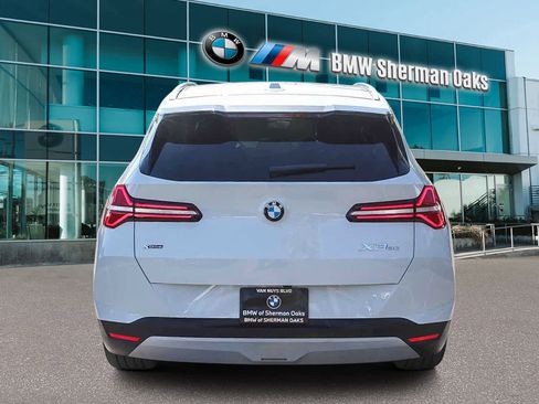 Used 2025 BMW X3 xDrive30i w/ Premium Package image 5