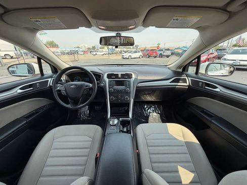 Used 2018 Ford Fusion S FWD image 20