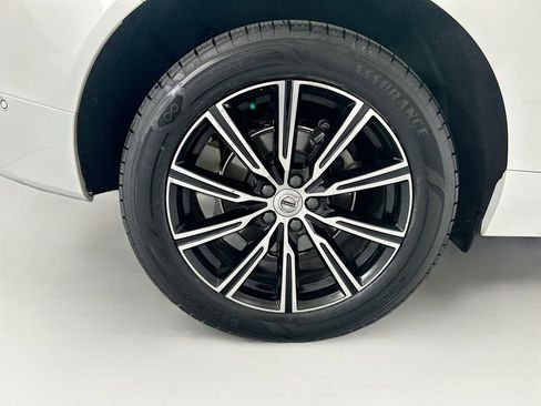 Used 2019 Volvo XC60 T5 Inscription AWD/4WD image 32