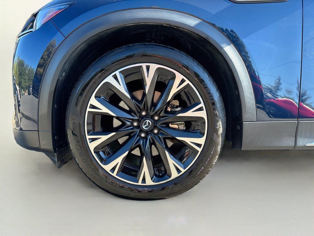 Used 2024 MAZDA CX-90 Plug-In Hybrid w/ Premium Pkg AWD/4WD image 34