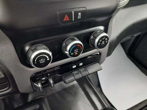 Used 2024 RAM 2500 Tradesman w/ Chrome Appearance Group AWD/4WD image 22