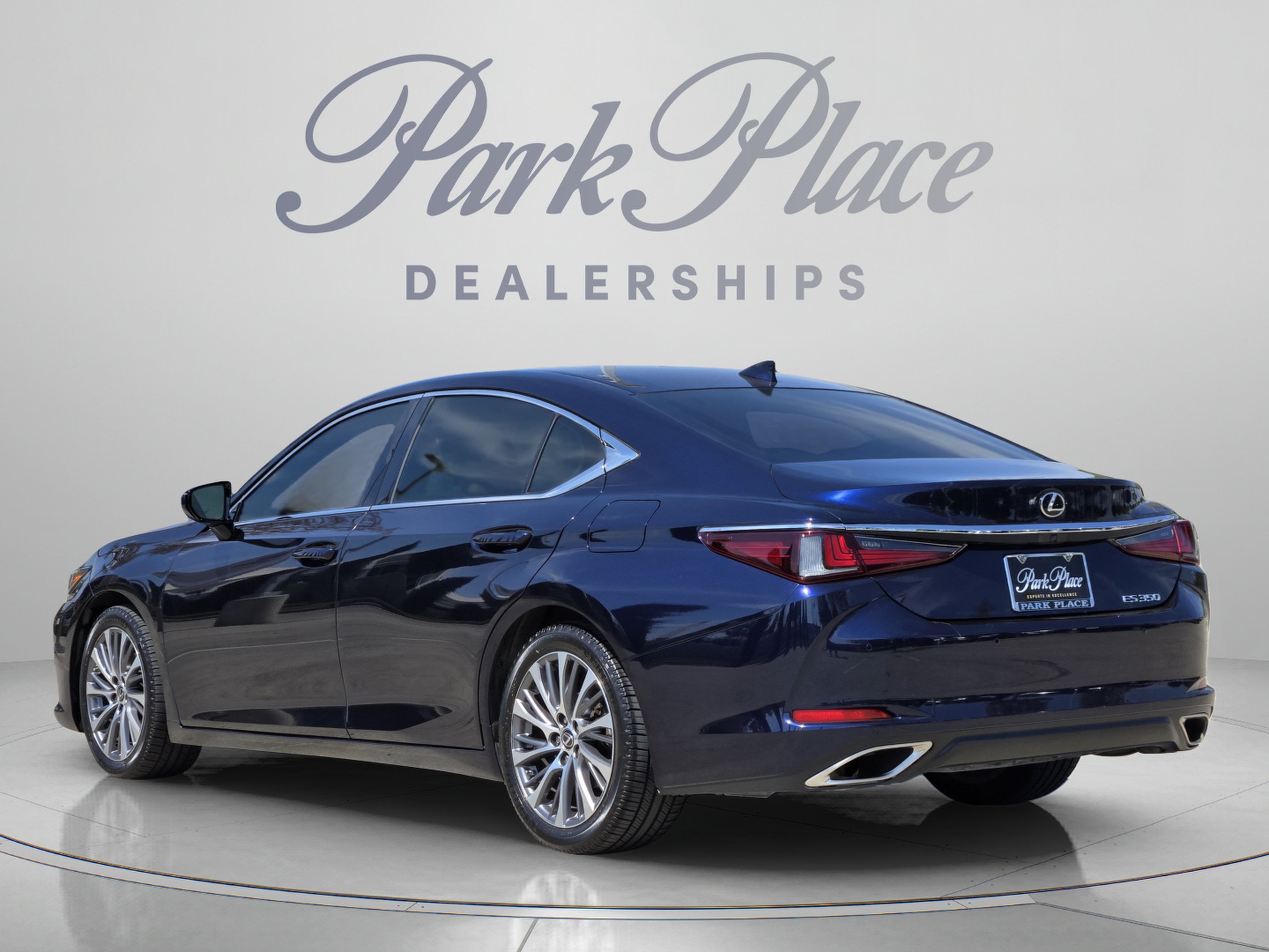 Used 2020 Lexus ES 350 w/ Premium Package FWD image 3