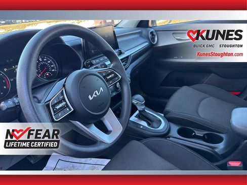Used 2024 Kia Forte LXS image 19