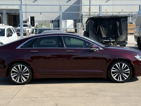 Used 2017 Lincoln MKZ Reserve FWD image 7