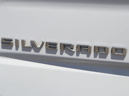 Used 2022 Chevrolet Silverado 1500 LT RWD image 44