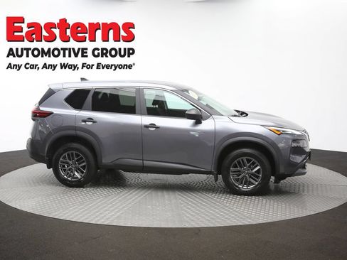 Used 2023 Nissan Rogue S AWD/4WD image 46