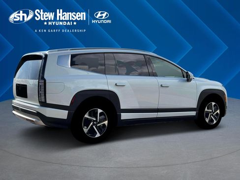 New 2026 Hyundai Ioniq 9 SE image 9