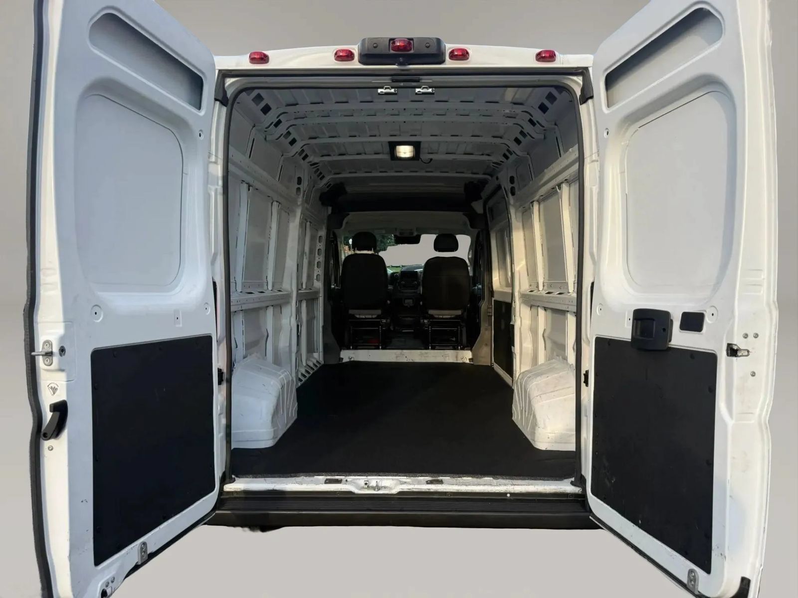 Used 2025 RAM ProMaster 2500 w/ Convenience Group FWD image 27