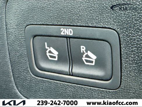 New 2026 Kia Sorento S w/ S Panoramic Sunroof Package FWD image 13