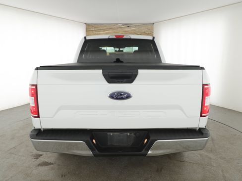 Used 2020 Ford F150 XLT image 4