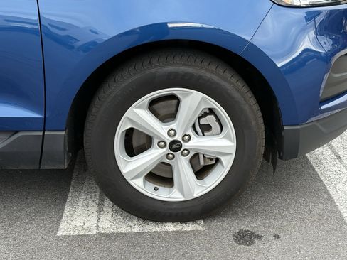 Used 2023 Ford Edge SE image 12