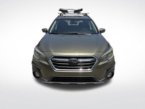 Used 2018 Subaru Outback 3.6R Touring AWD/4WD image 3