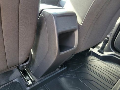 Certified 2025 Chevrolet Trax RS w/ Driver Confidence Package image 30