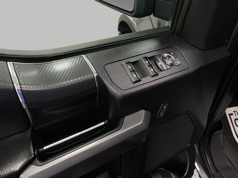 Used 2018 Ford F150 XLT w/ Equipment Group 302A Luxury AWD/4WD image 30