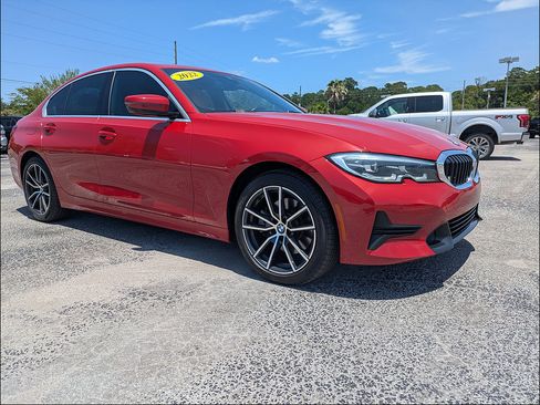 Used 2022 BMW 330i Sedan w/ Premium Package RWD image 2