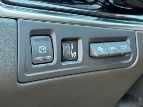 Certified 2023 Cadillac XT6 Premium Luxury w/ Platinum Package image 23