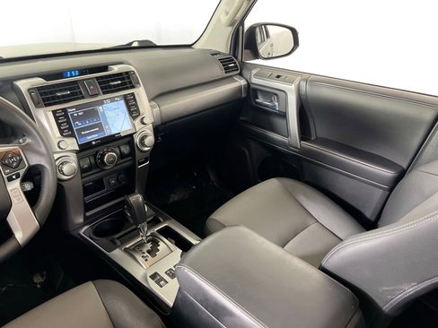 Used 2020 Toyota 4Runner SR5 Premium image 23