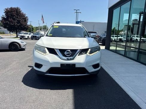 Used 2016 Nissan Rogue S w/ Appearance Package FWD image 7