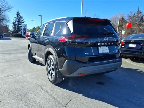 Certified 2023 Nissan Rogue SV w/ SV Premium Package image 7