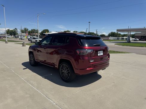 Certified 2022 Jeep Compass High Altitude image 6