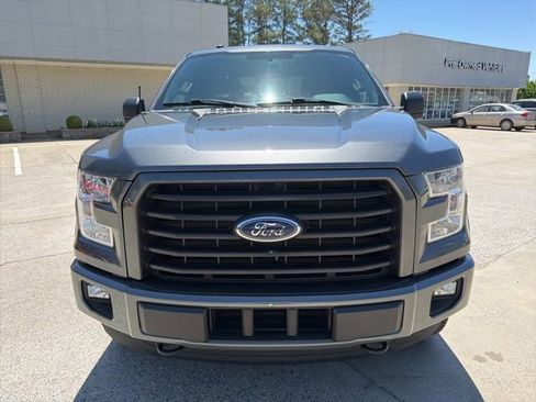 Used 2017 Ford F150 XLT w/ Equipment Group 302A Luxury image 3