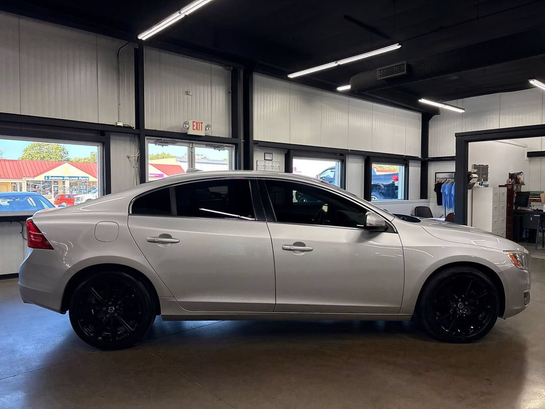 Used 2017 Volvo S60 T5 Inscription FWD image 14