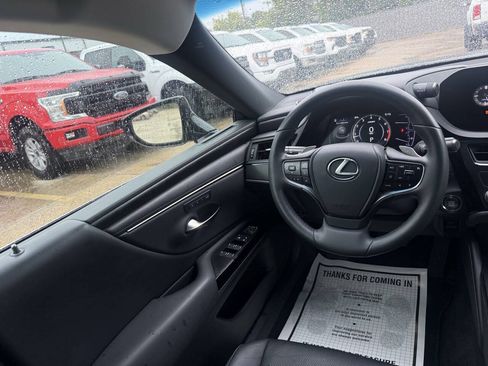 Used 2022 Lexus ES 350 w/ Premium Package FWD image 19