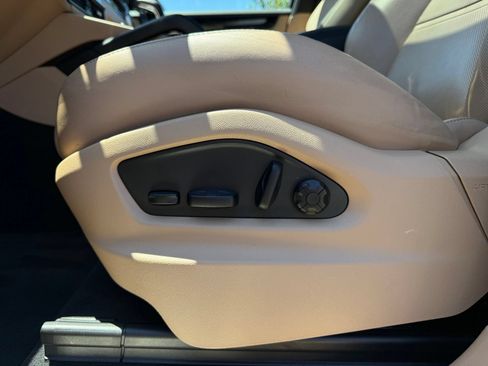 Certified 2023 Porsche Cayenne S AWD/4WD image 27