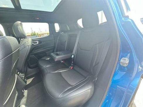 Used 2023 Jeep Compass Latitude w/ Sun and Sound Group AWD/4WD image 24