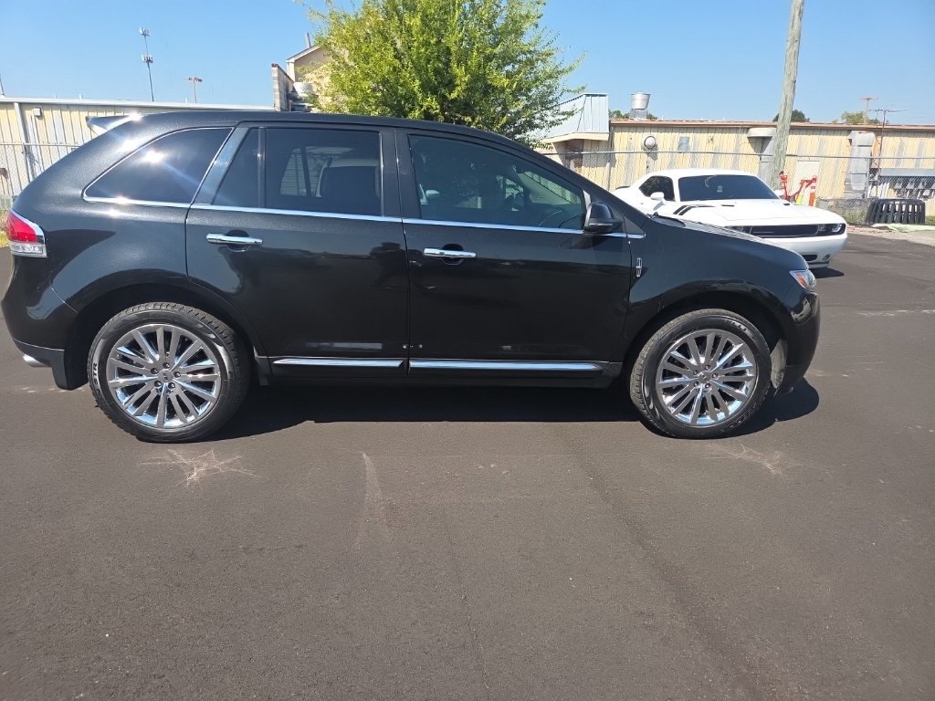 Used 2015 Lincoln MKX FWD w/ Equipment Group 102A image 12