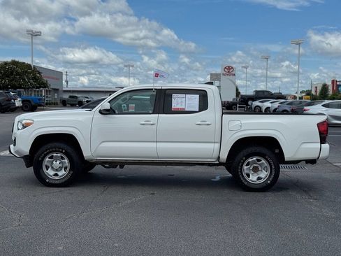 Used 2021 Toyota Tacoma SR AWD/4WD image 8