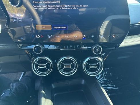 New 2025 Chevrolet Blazer EV LT w/ Super Cruise Package image 23