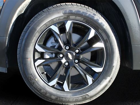 Used 2023 Chevrolet TrailBlazer LT image 10