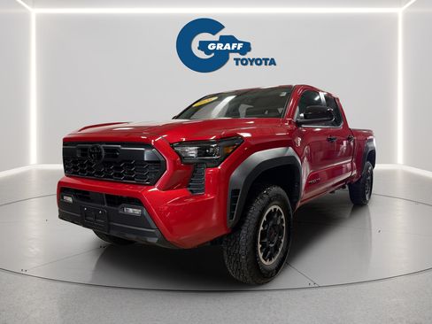 Used 2026 Toyota Tacoma TRD Off-Road AWD/4WD image 1