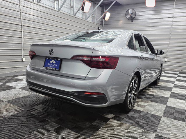 Used 2023 Volkswagen Jetta Sport FWD image 6