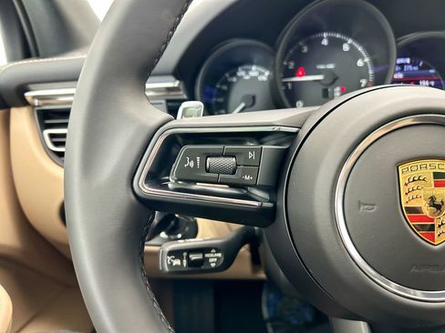 Used 2026 Porsche Macan AWD/4WD image 14
