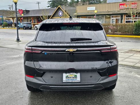 Used 2025 Chevrolet Equinox EV LT image 7