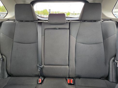 Used 2021 Toyota RAV4 LE image 13