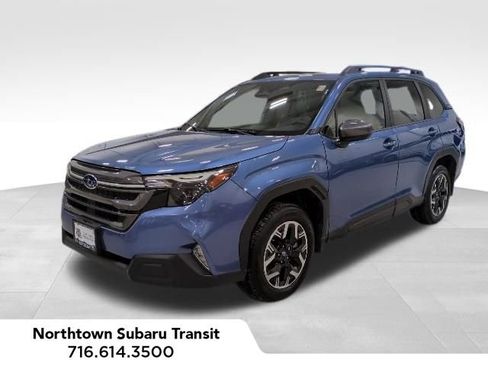 Certified 2025 Subaru Forester Premium image 3