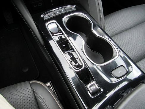 Used 2021 Buick Envision Essence w/ Sport Touring Package image 20